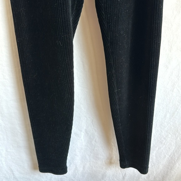 Jones New York Sport black wide wail soft velour pants, size M - Picture 3 of 7